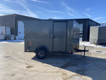 New United 10' UJ V-Nose Enclosed Cargo Trailer