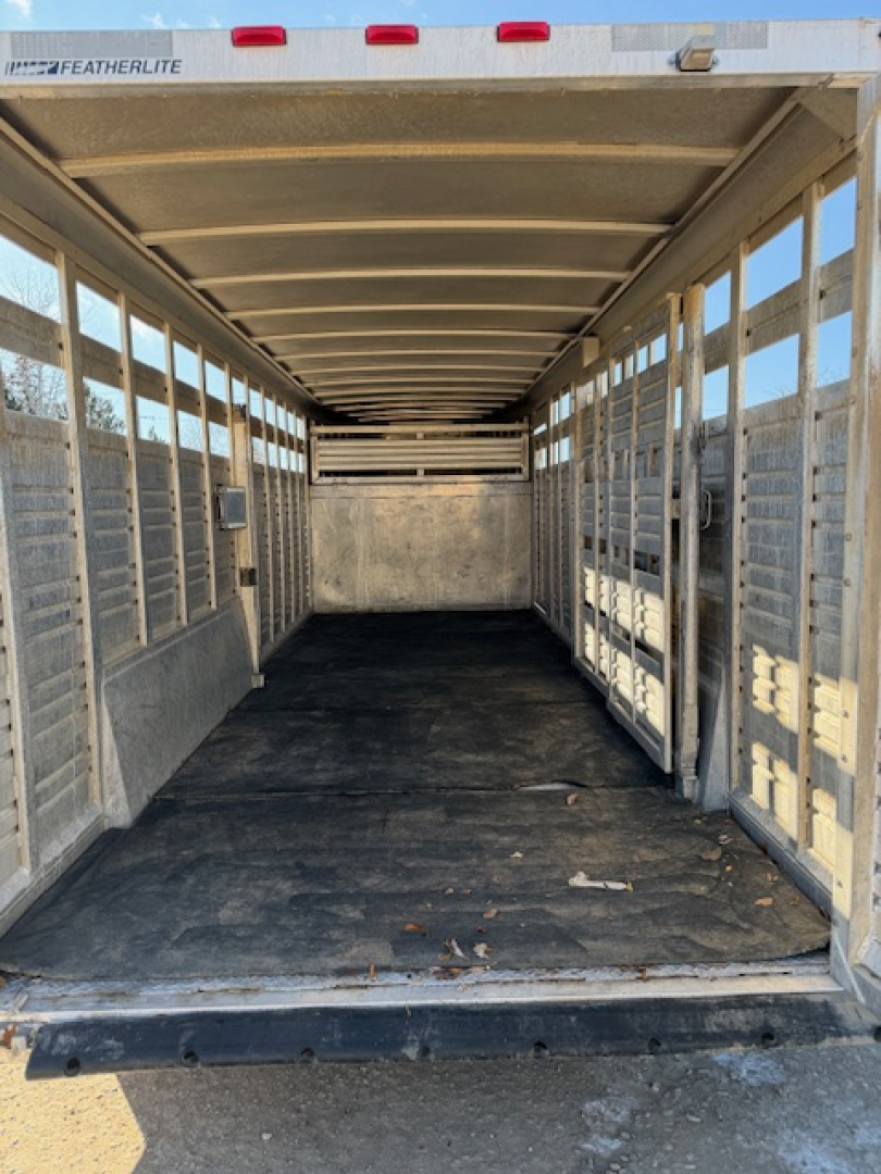 Used 2003 Featherlite 20' Stock