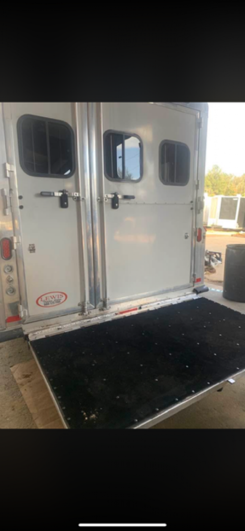 New 2026 Sundowner & Other Trailers Horse Ramps