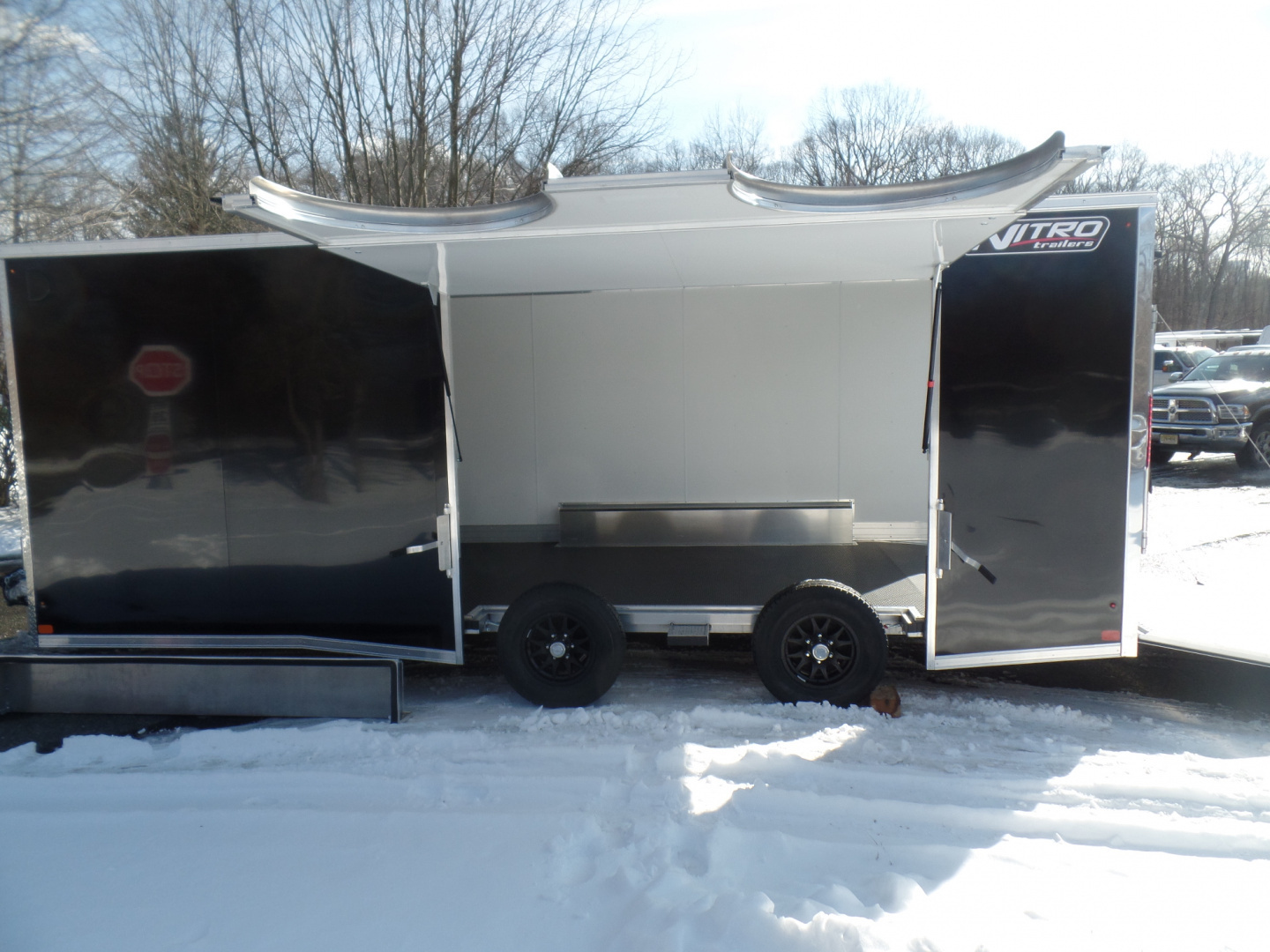 New 2026 Nitro SCH8520-10K Enclosed Car / Racing Trailer