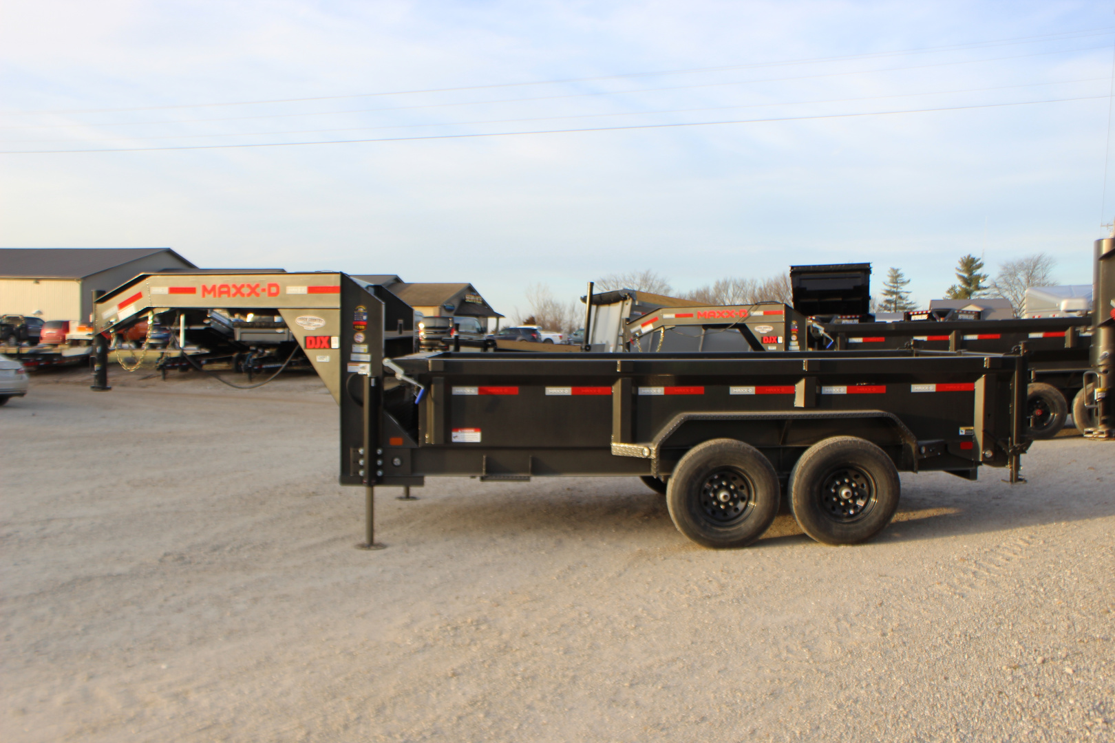 New 2025 MAXXD DJX 14' gooseneck Dump Trailer