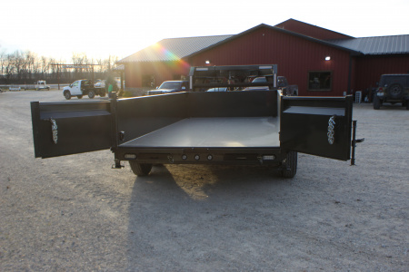 New 2025 MAXXD DJX 14' gooseneck Dump Trailer