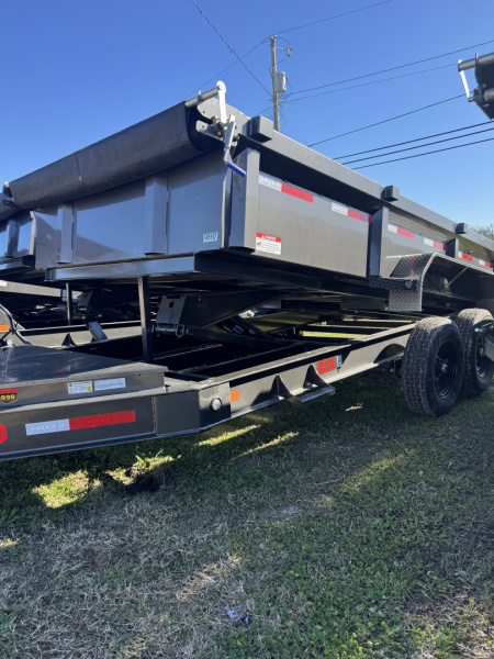 New 2026 MAXX-D DJB8314 Dump Trailer