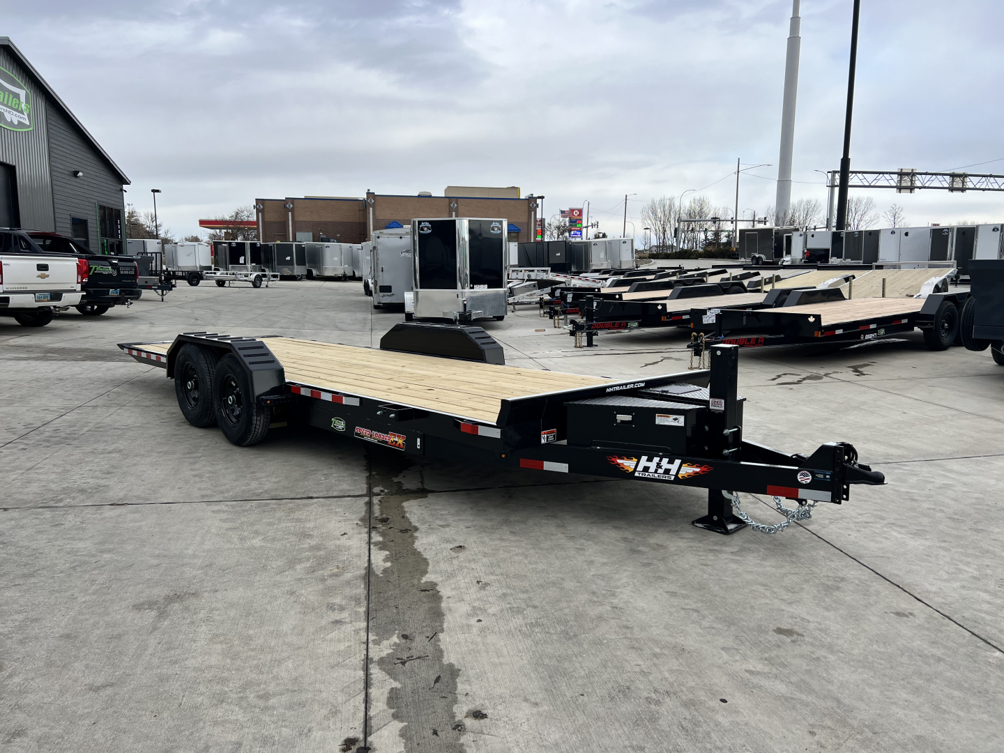 New NEW 2026 H&H 14K Low Pro Speedloader 22’ POWER TILTbed flatbed Trailer 2-7000 lb axles =14K Hydraulic JACK