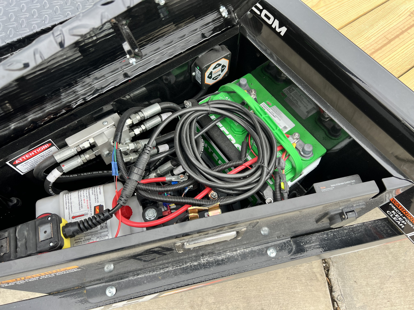 New NEW 2026 H&H 14K Low Pro Speedloader 22’ POWER TILTbed flatbed Trailer 2-7000 lb axles =14K Hydraulic JACK