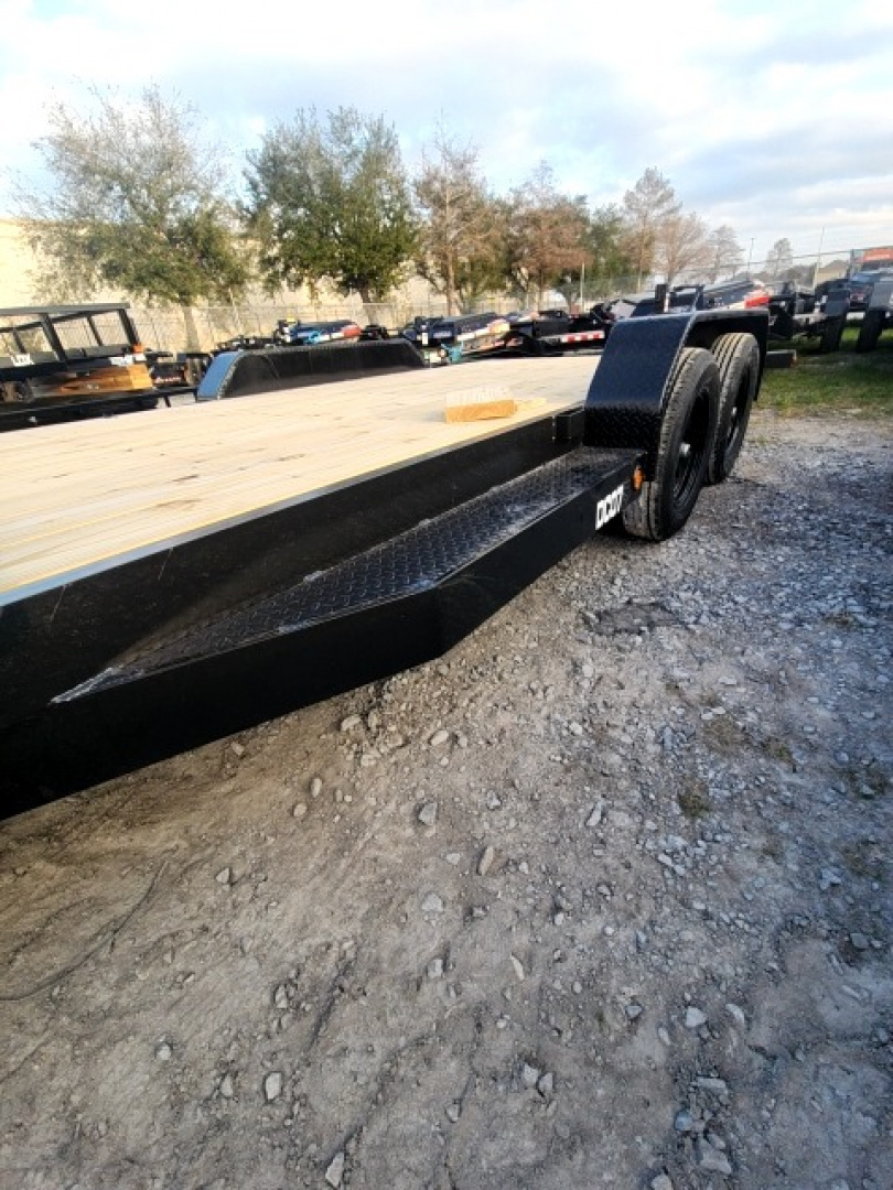 New 2026 Top Hat Trailers DC07-20X83-7E-R Car Hauler