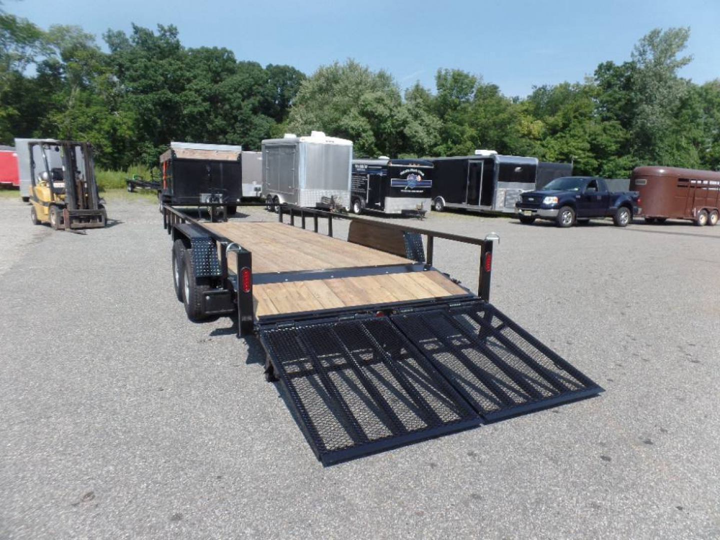 New 4 place SNO-PRO Enclosed Snowmobile Trailer in Stock !  ALCOM Sno-Pro Brand 8.5X22 with 5 ft. V nose . ID# 153205 in stock 10-21-25