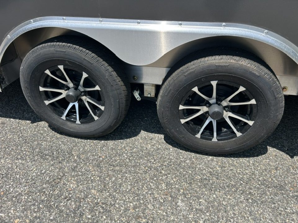 New 2025 ALCOM ALCOM C8.5X20CH-XLT-7K Enclosed Car / Racing Trailer