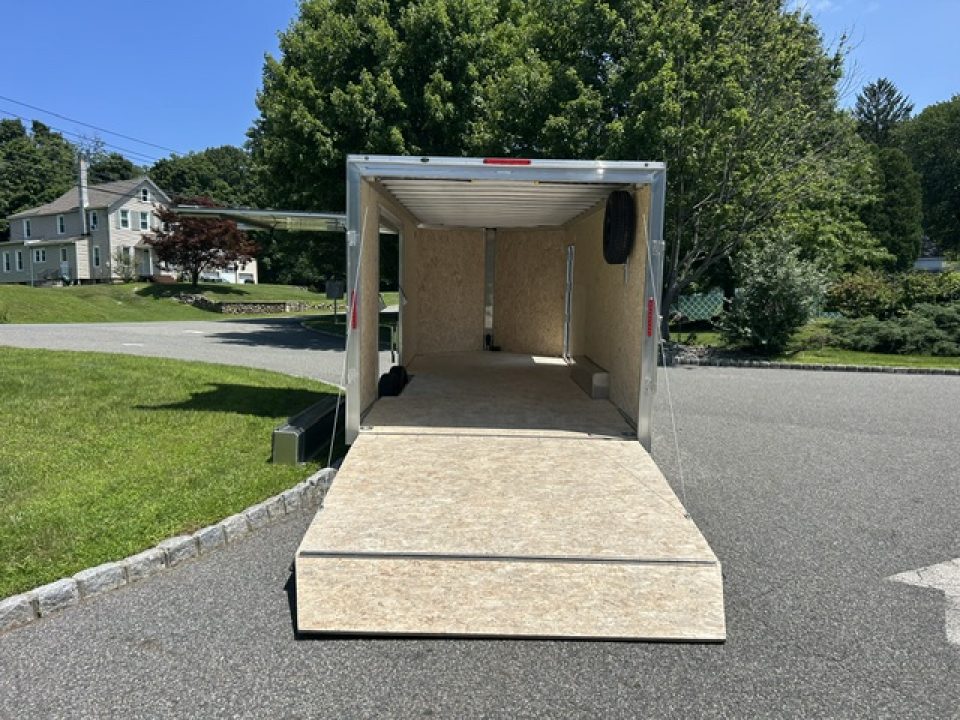 New 2025 ALCOM ALCOM C8.5X20CH-XLT-7K Enclosed Car / Racing Trailer