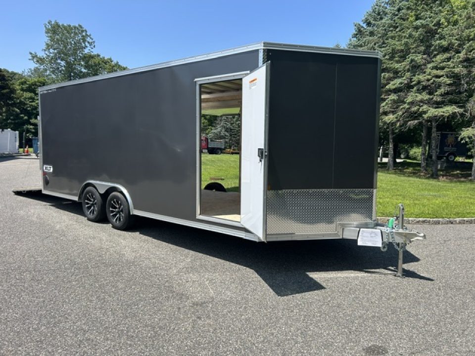 New 2025 ALCOM ALCOM C8.5X20CH-XLT-7K Enclosed Car / Racing Trailer