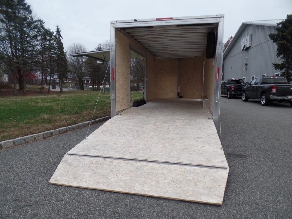 New 2025 ALCOM ALCOM C8.5X20CH-XLT-7K Enclosed Car / Racing Trailer