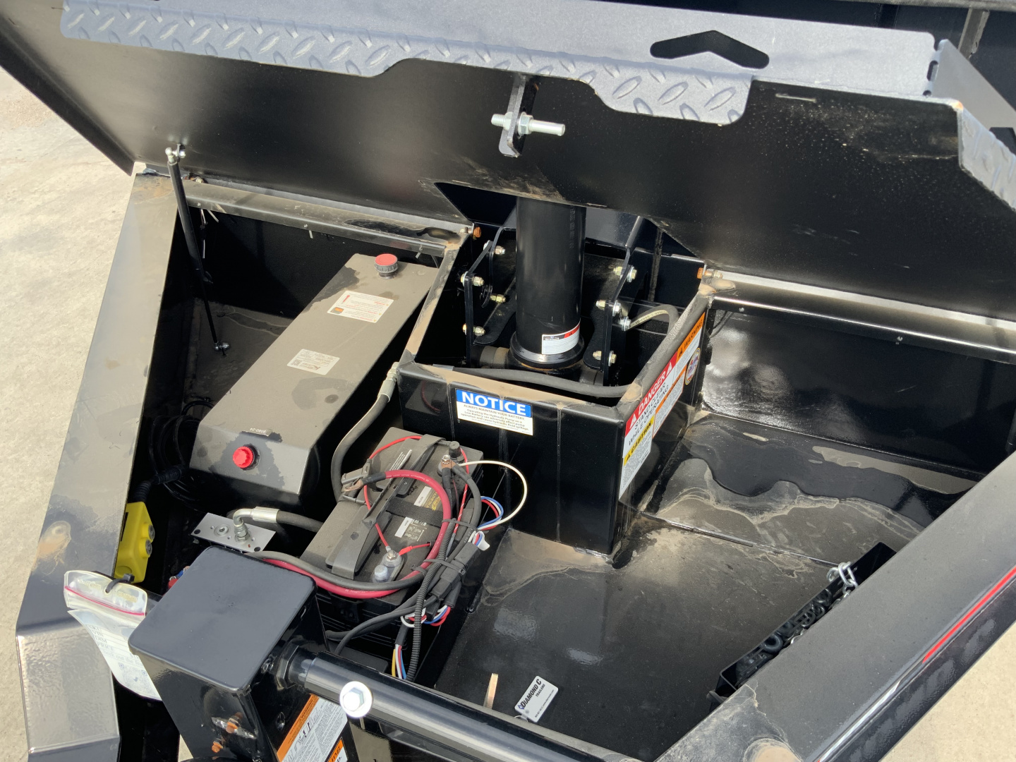 New 2024 Diamond C LPT 208 81 X 14 Dump Trailer