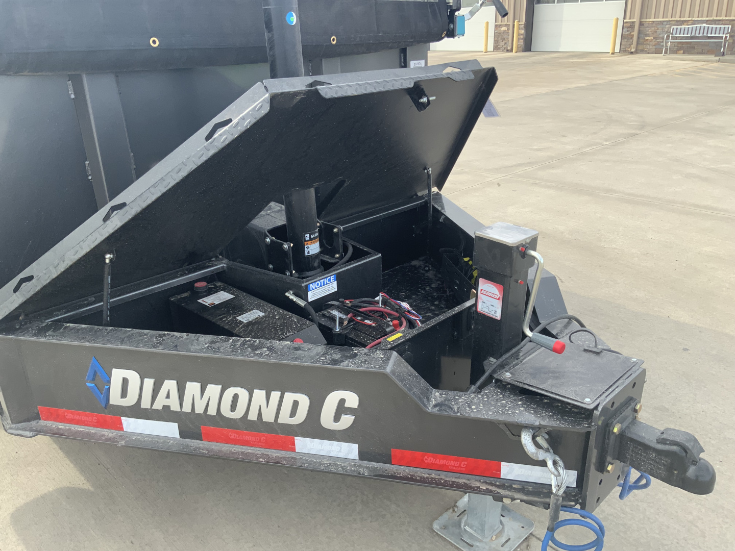 New 2025 Diamond C LPT 208 14 X 81 Dump Trailer