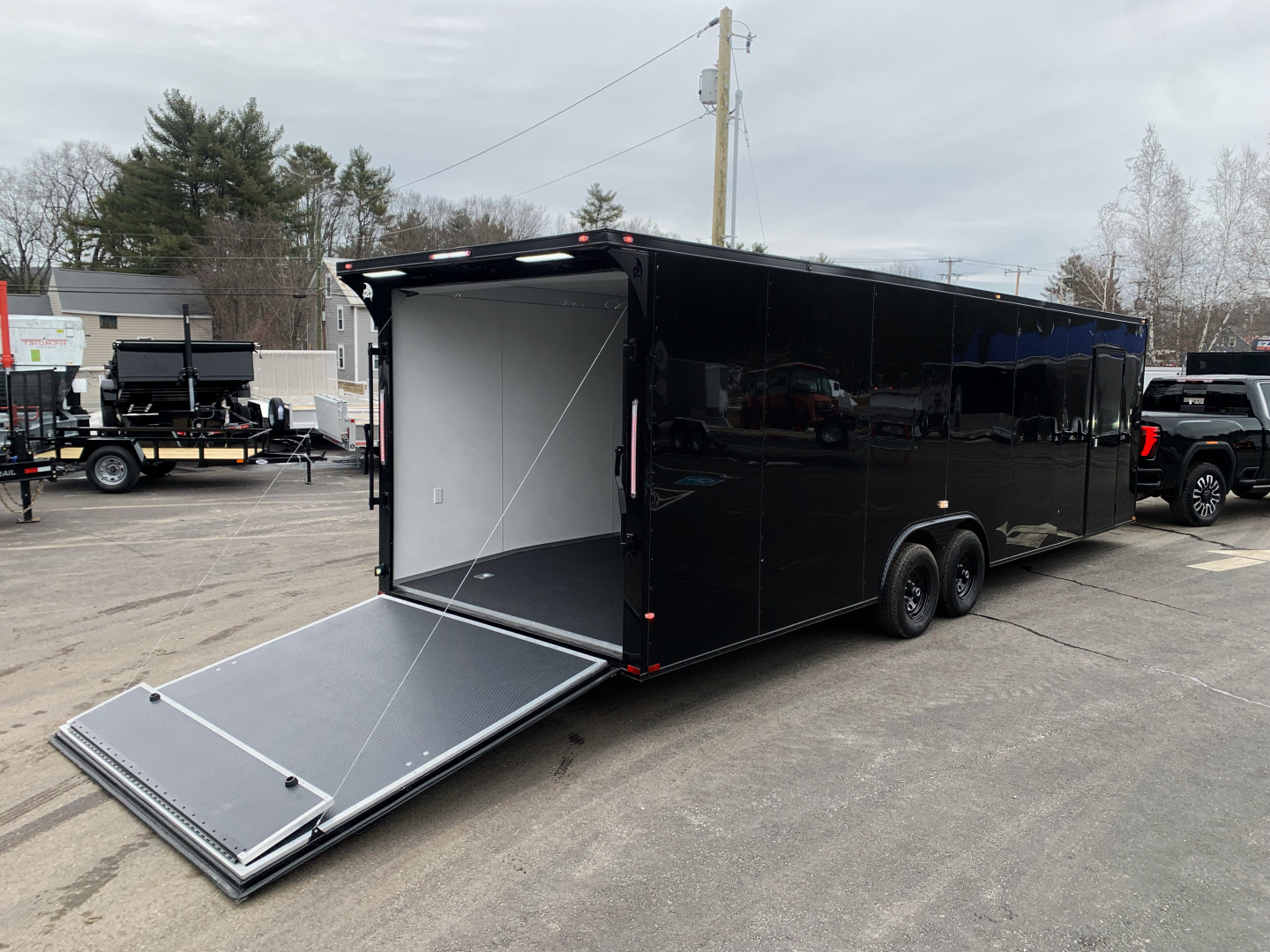 New 2026 SPARTAN 8.5X28 + 2ft V nose/ 7' Int Height / .080 Polycore/Blackout Package/Finished Interior/ Cabinets -9990gvw