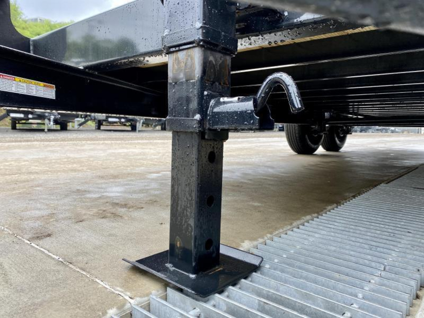 New NEW Ironbull 7x20' Equipment Trailer 14000# GVW * KNIFEEDGE RAMP W/ ADJUSTABLE SUPPORT * REMOVABLE FENDERS * 16" O.C. STRUCTURAL CHANNEL C/M * RUBRAIL/STAKE POCKETS/PIPE SPOOLS/D-RINGS * ADJUSTABLE CAST COUPLER * 12K JACK