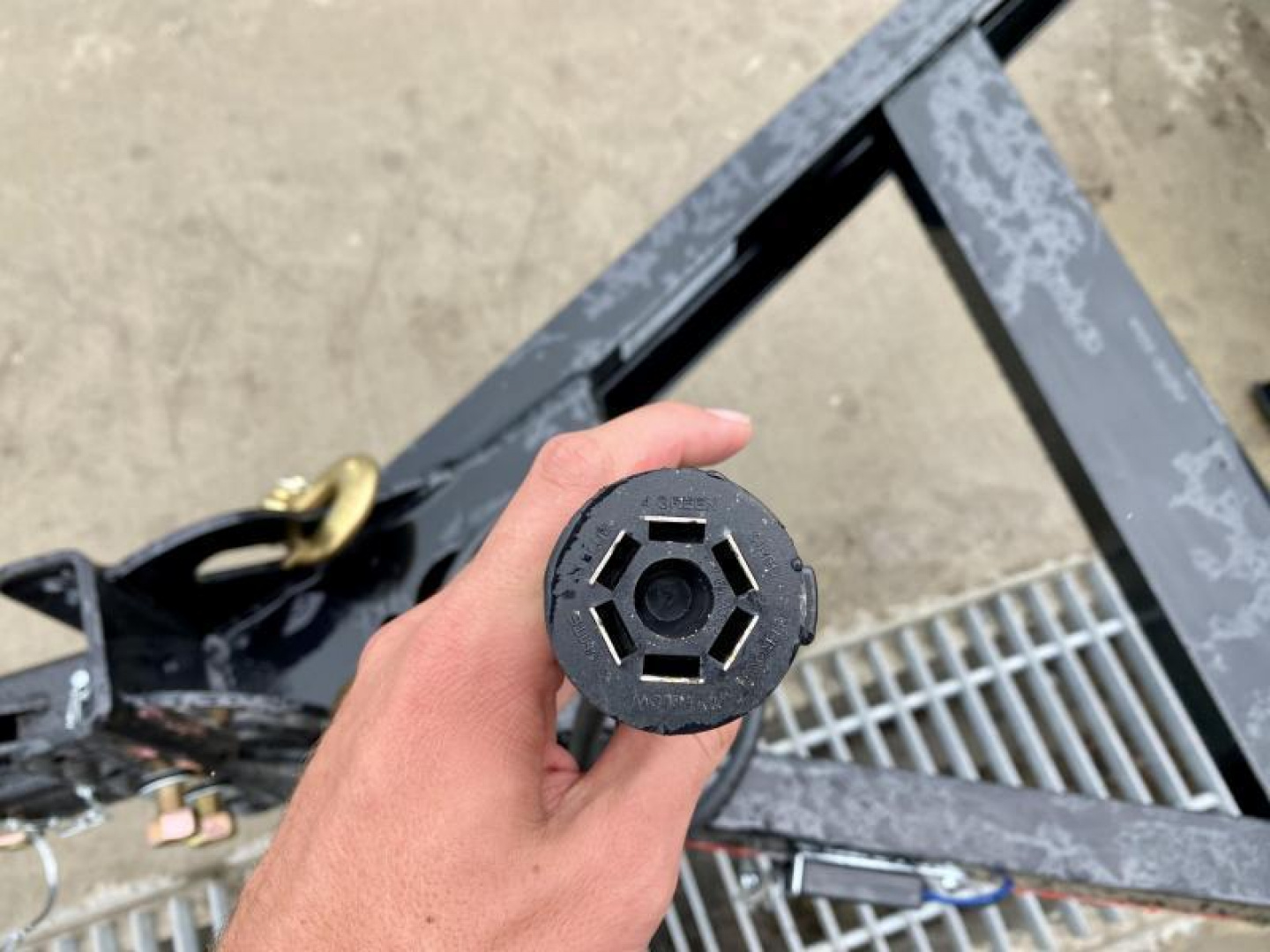 New NEW Ironbull 7x20' Equipment Trailer 14000# GVW * KNIFEEDGE RAMP W/ ADJUSTABLE SUPPORT * REMOVABLE FENDERS * 16" O.C. STRUCTURAL CHANNEL C/M * RUBRAIL/STAKE POCKETS/PIPE SPOOLS/D-RINGS * ADJUSTABLE CAST COUPLER * 12K JACK