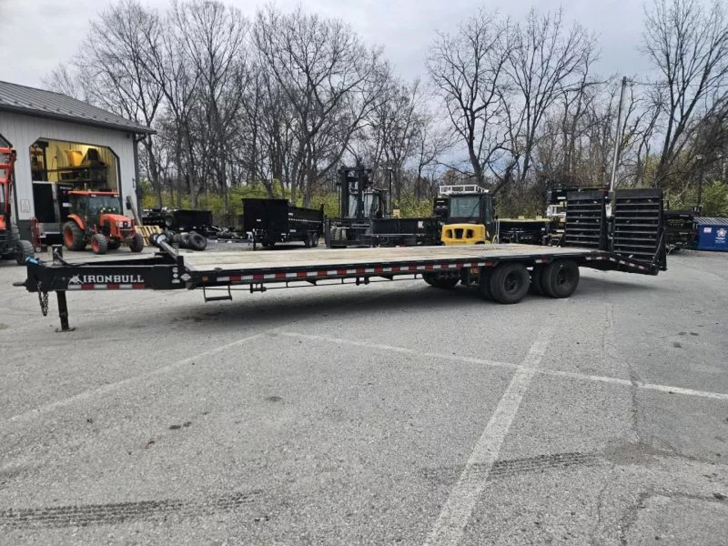 Used USED 2023 Ironbull 102x30' Pintle Beavertail Deckover Trailer 22000# GVW * RATCHET TRACK * DEXTER AXLES * HDSS SUSPENSION * FULL WIDTH RAMPAGE RAMPS * PIERCED FRAME * UNDER FRAME BRIDGE * MUD FLAPS * SPARE MOUNT