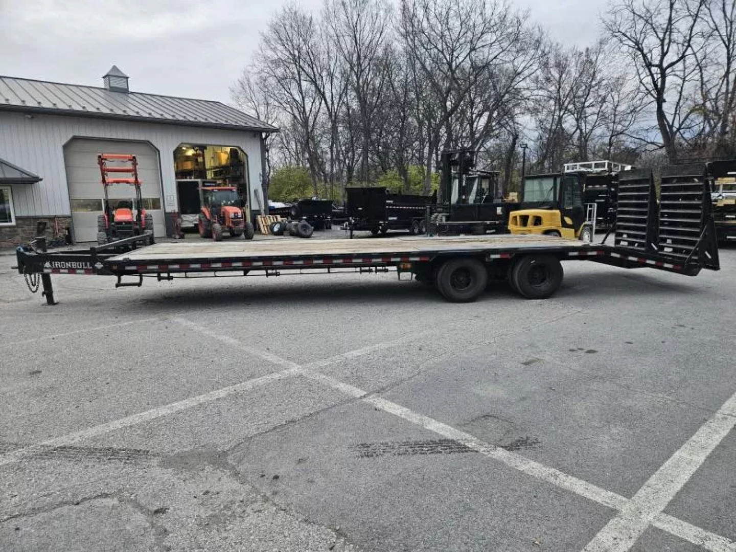 Used USED 2023 Ironbull 102x30' Pintle Beavertail Deckover Trailer 22000# GVW * RATCHET TRACK * DEXTER AXLES * HDSS SUSPENSION * FULL WIDTH RAMPAGE RAMPS * PIERCED FRAME * UNDER FRAME BRIDGE * MUD FLAPS * SPARE MOUNT