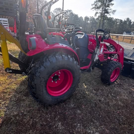 Used 2025 TYM T25 tractor loader