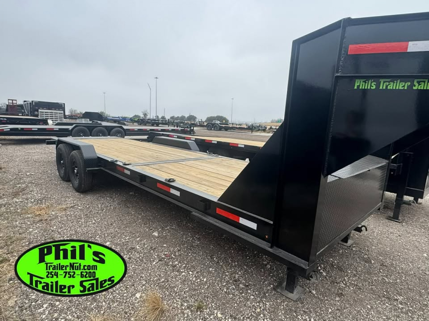 New 2026 Stanley Trailers 83X24 GOOSENECK TILT TRAILER OPEN CAR HAULER 14K GVWR Equipment Trailer