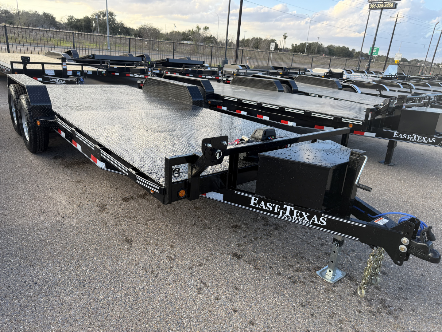 New 2026 East Texas Trailers 83x20ft Car Hauler w/Winch