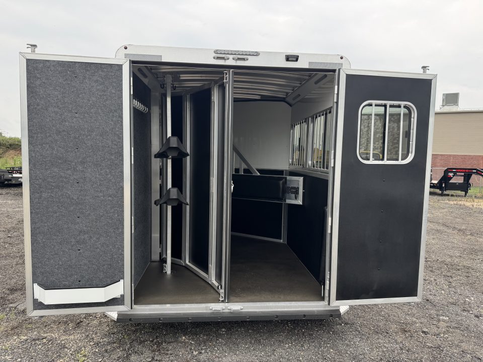 New 2026 Bar-M Trailers ES-20-SL Horse Trailer