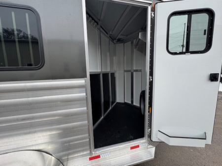 New 2026 Bar-M Trailers ES-20-SL Horse Trailer