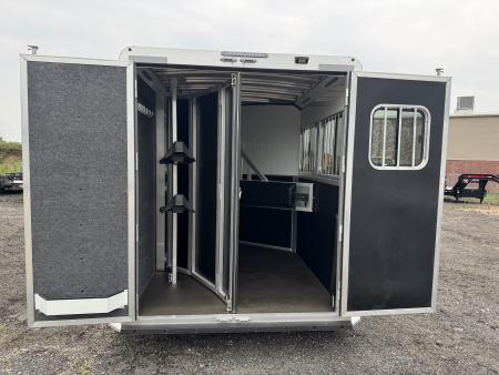 New 2026 Bar-M Trailers ES-20-SL Horse Trailer