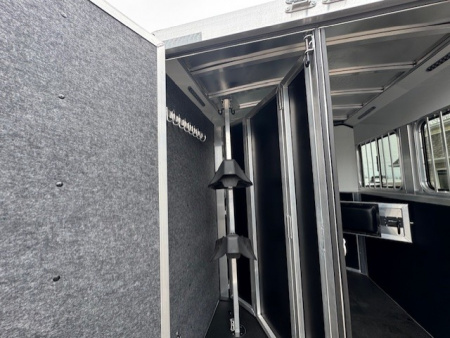 New 2026 Bar-M Trailers ES-20-SL Horse Trailer