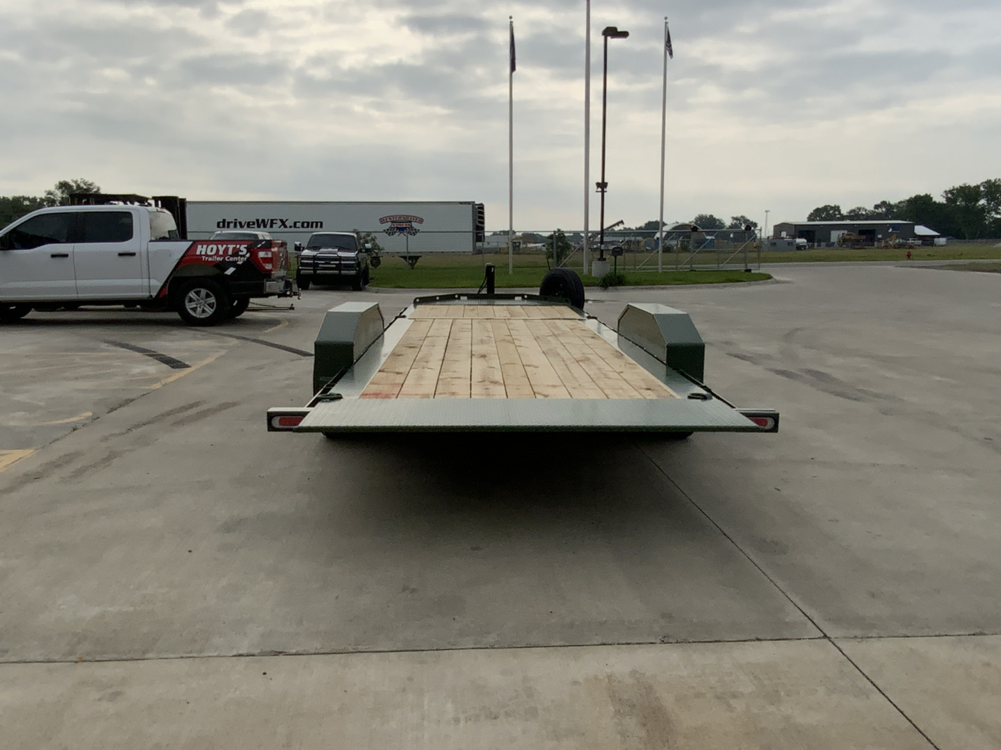 New 2025 Diamond C HDT 208 22 X 80 Tilt Trailer