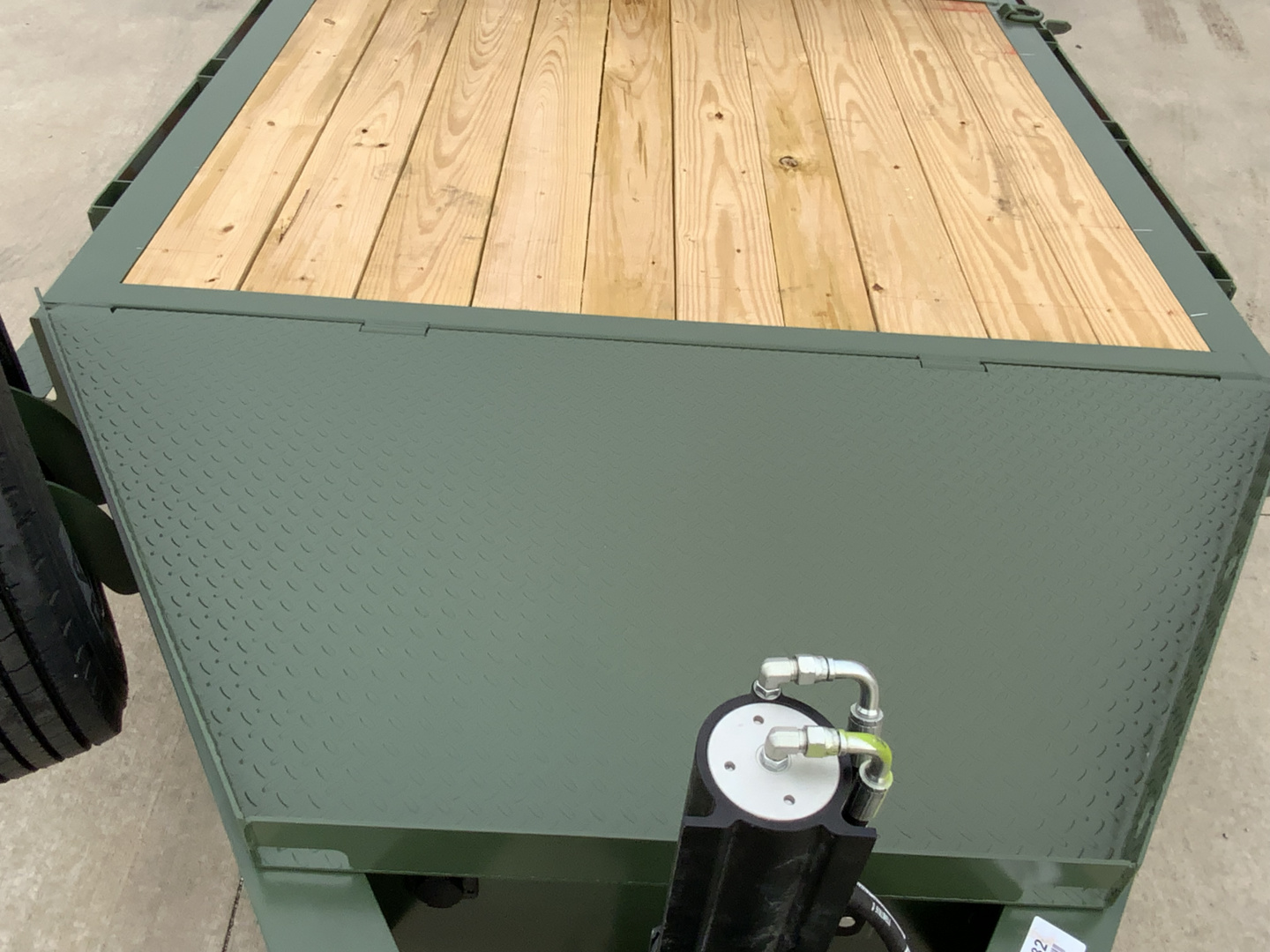 New 2025 Diamond C HDT 208 22 X 80 Tilt Trailer