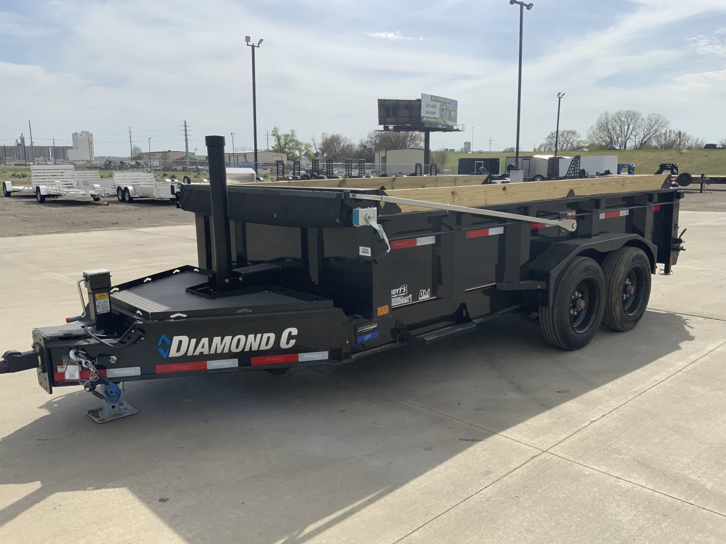 New 2025 Diamond C LPT 208 14 X 81 Dump Trailer