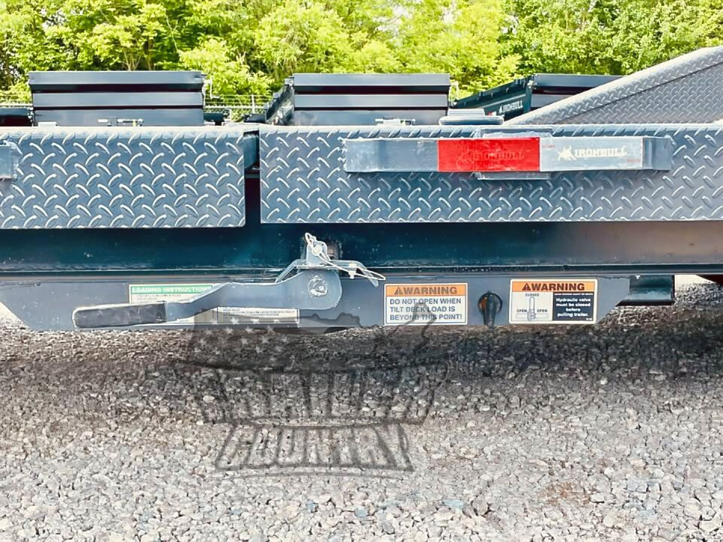 New 2026 102x22 Partial Tilt With Drive Over Fenders