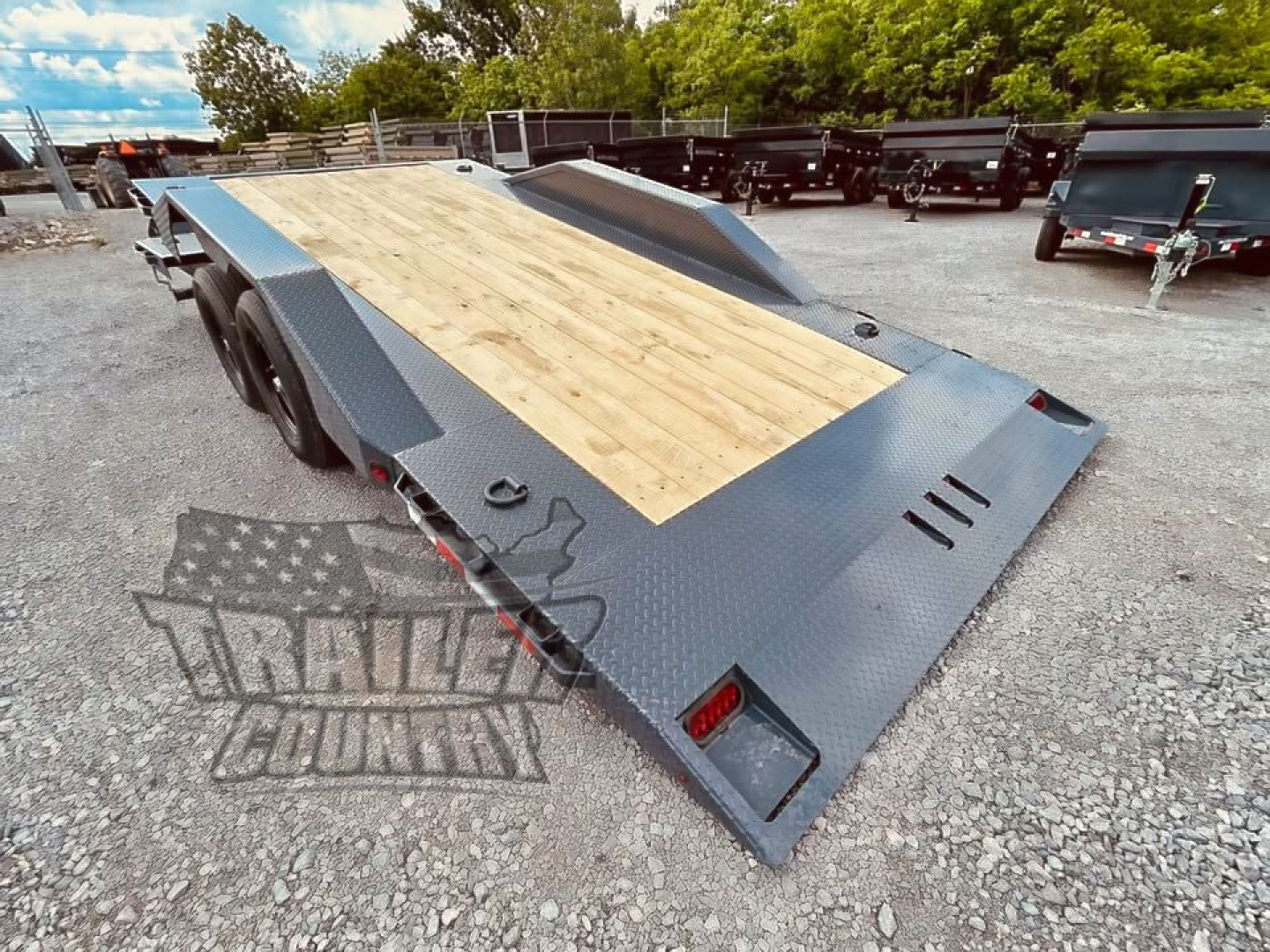 New 2026 102x22 Partial Tilt With Drive Over Fenders