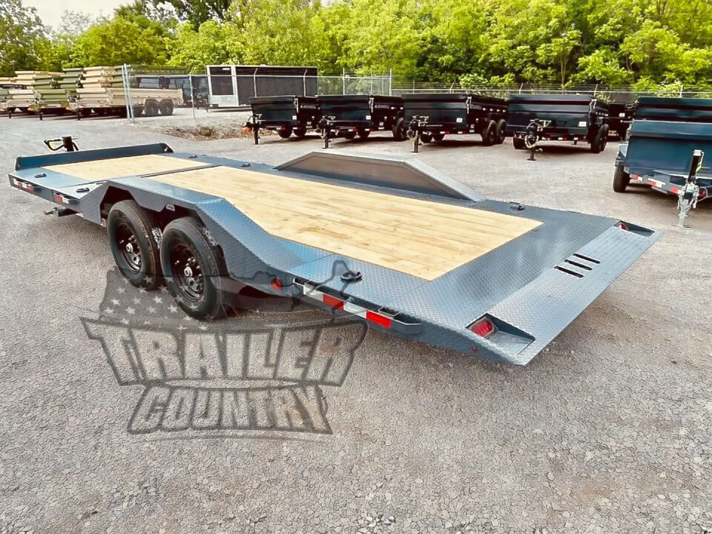 New 2026 102x22 Partial Tilt With Drive Over Fenders