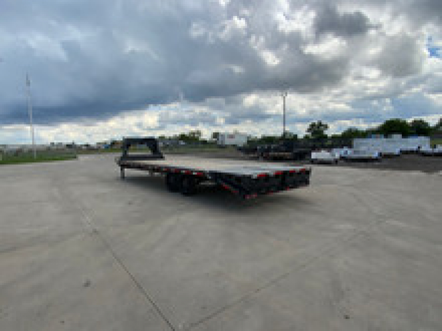 New 2025 Diamond C FMAX 208 28 X 102 Deckover Trailer