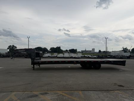 New 2025 Diamond C FMAX 208 28 X 102 Deckover Trailer