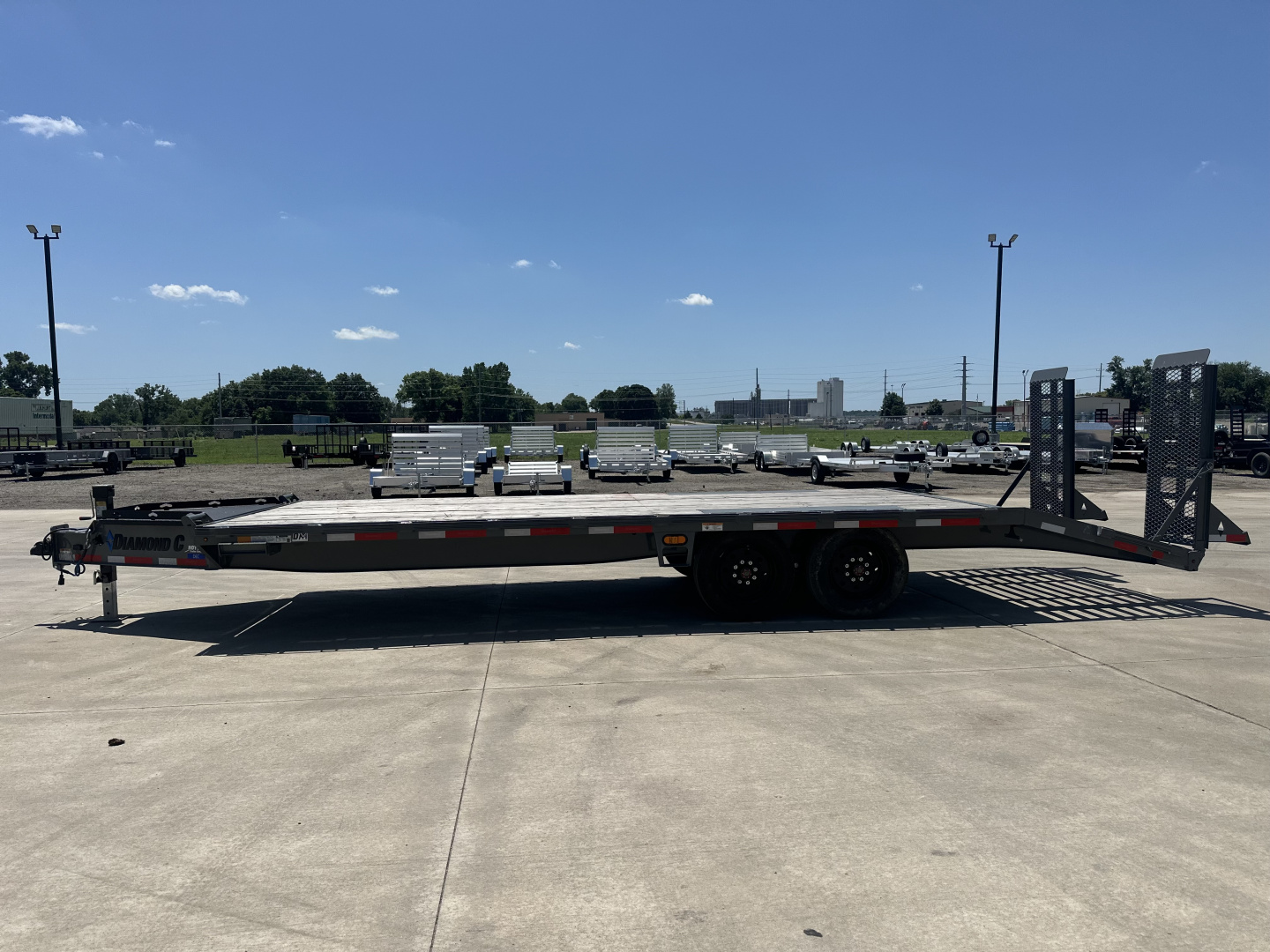 New 2025 Diamond C DEC 208 24 X 102 Deckover Trailer