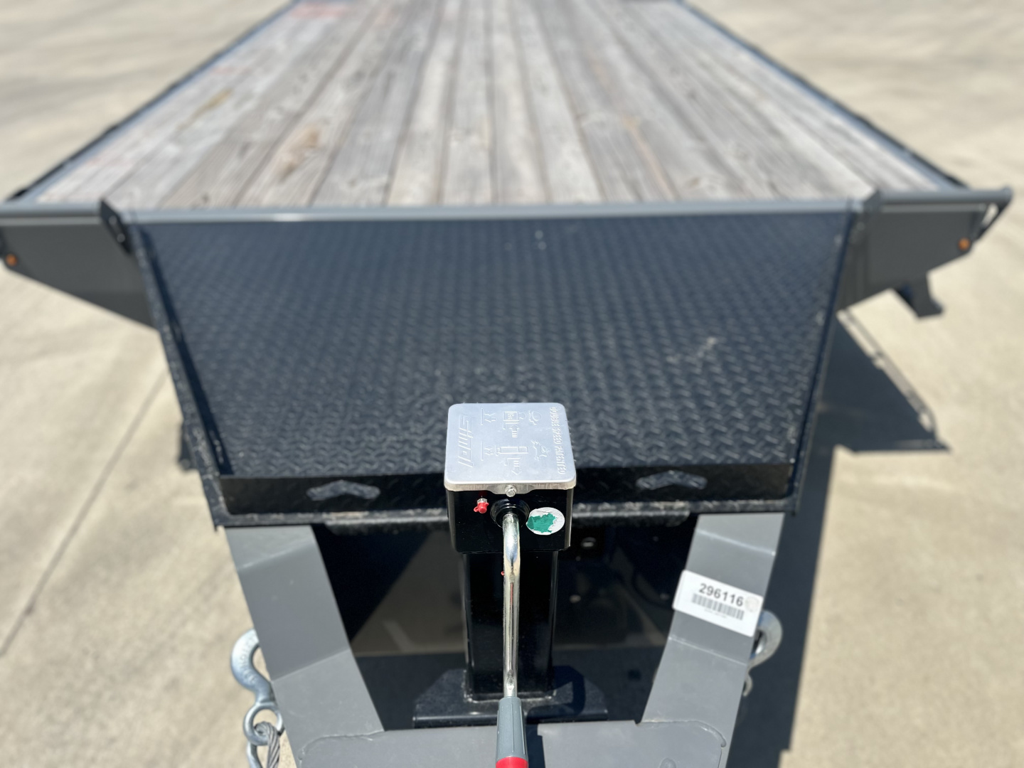 New 2025 Diamond C DEC 208 24 X 102 Deckover Trailer