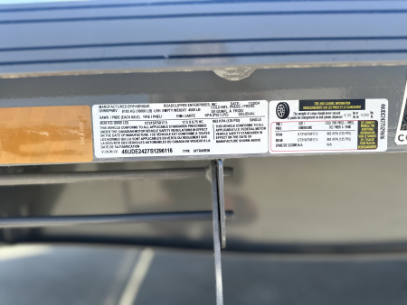 New 2025 Diamond C DEC 208 24 X 102 Deckover Trailer