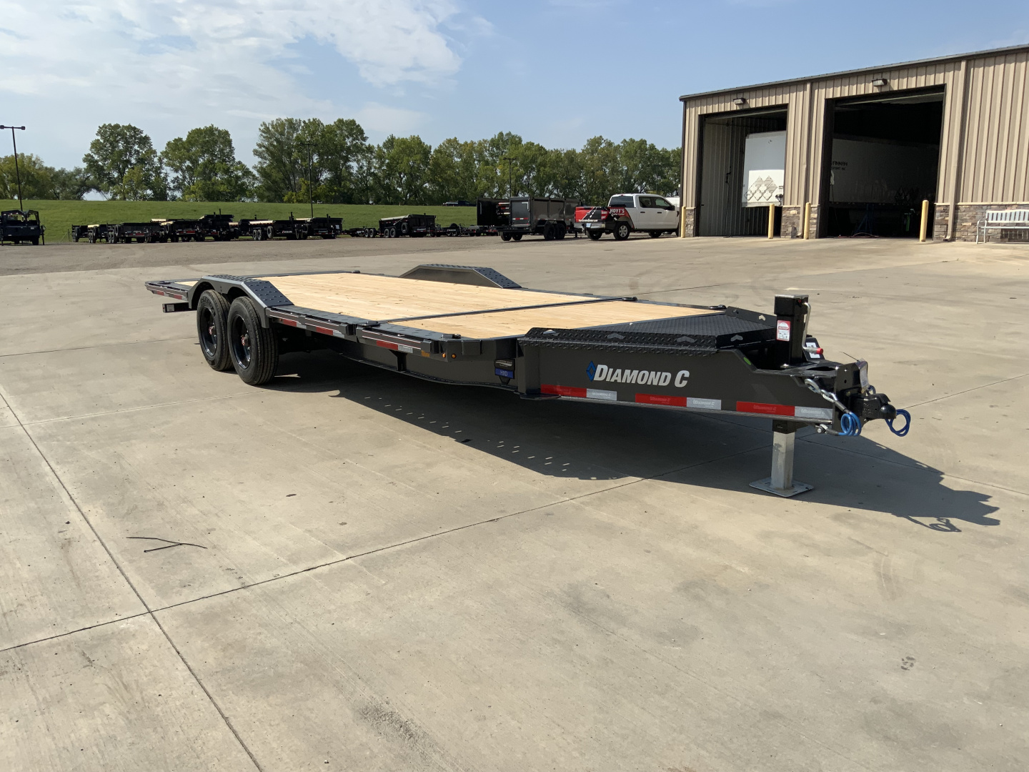 New 2026 Diamond C HXD 208 22 X 102 Tilt Trailer