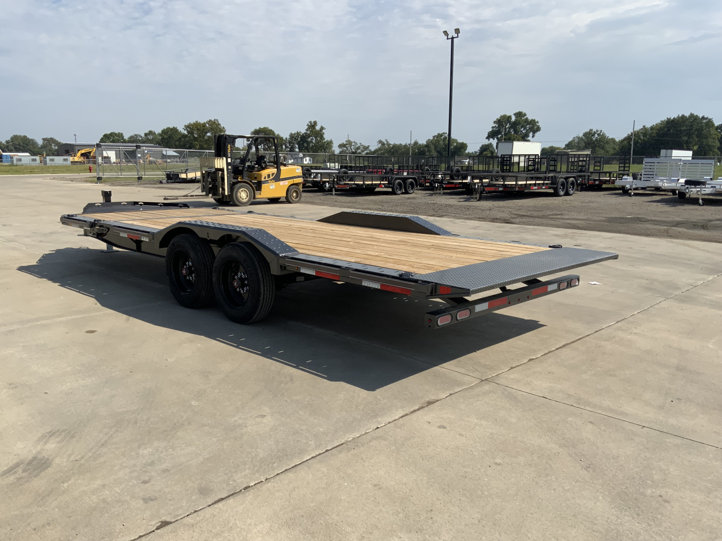 New 2026 Diamond C HXD 208 22 X 102 Tilt Trailer