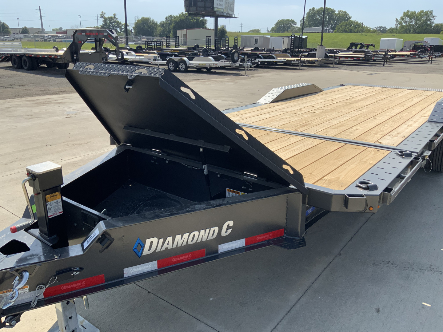 New 2026 Diamond C HXD 208 22 X 102 Tilt Trailer