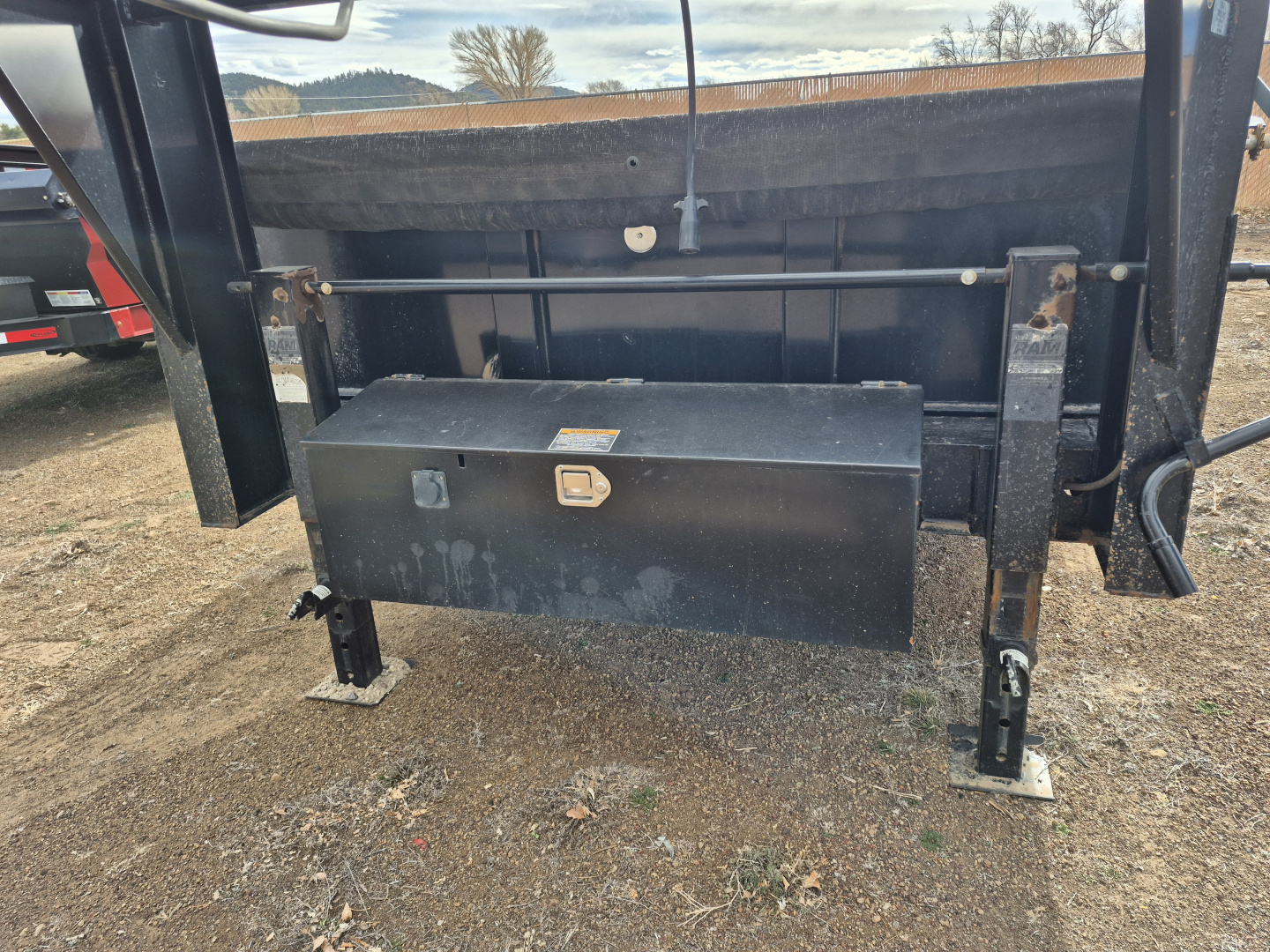 Used 2021 Top Hat USED AS IS Gooseneck Tandem Axle Dump/14,000 GVWR/83"X16'