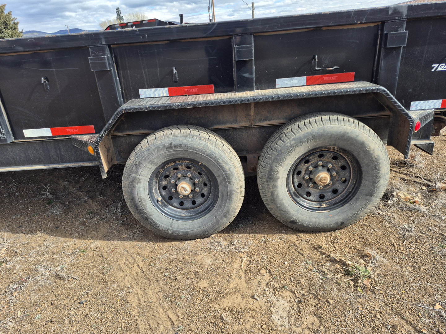 Used 2021 Top Hat USED AS IS Gooseneck Tandem Axle Dump/14,000 GVWR/83"X16'