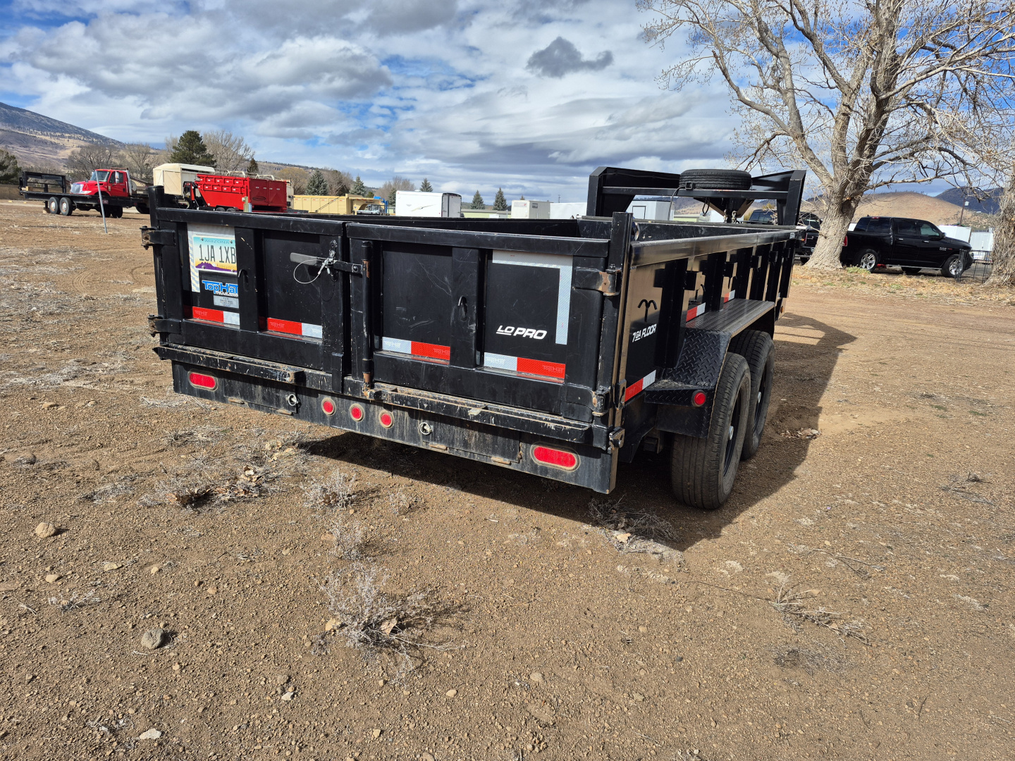 Used 2021 Top Hat USED AS IS Gooseneck Tandem Axle Dump/14,000 GVWR/83"X16'