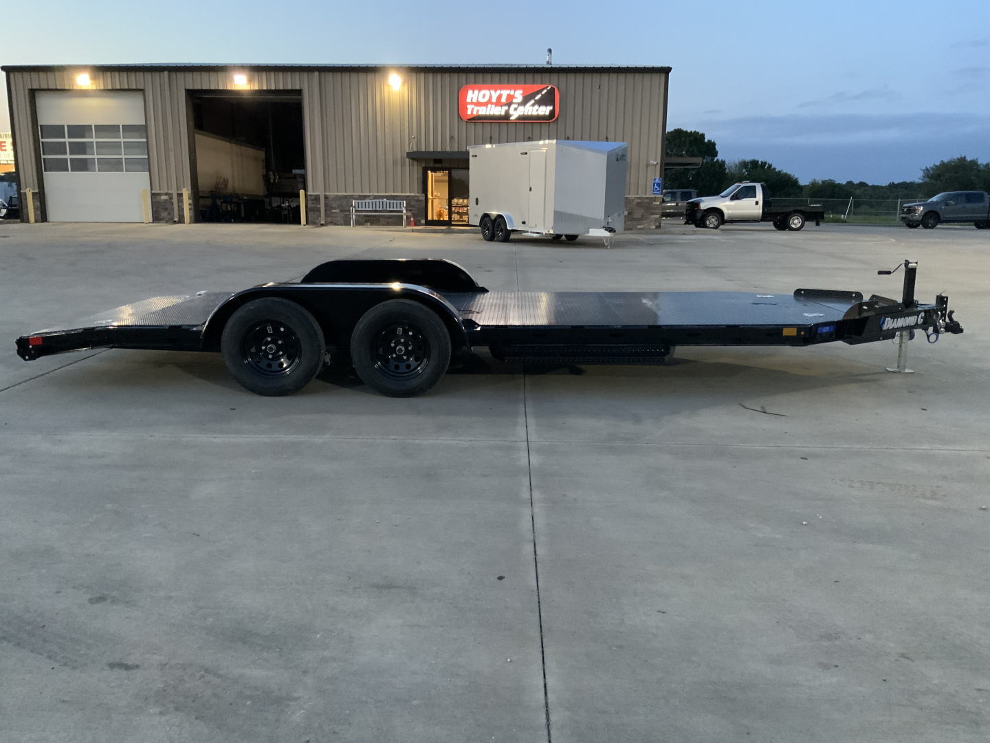 New 2026 Diamond C GTF 235 18 X 83 Car Hauler