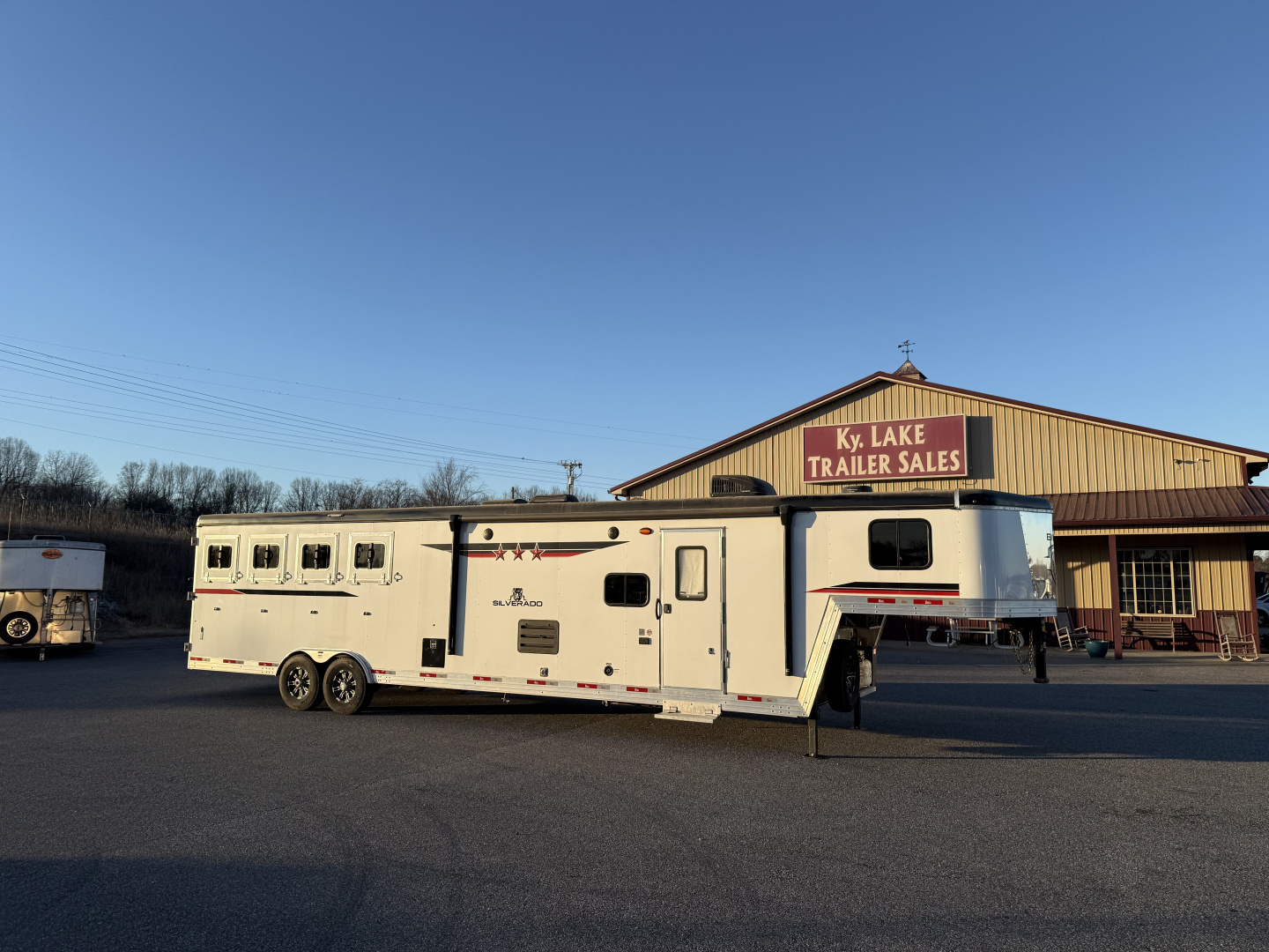 Used 2022 Bison Trailers SV8414-B SILVERADO Horse Trailer