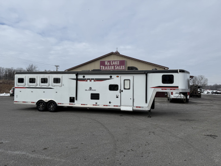 Used 2022 Bison Trailers SV8413-B SILVERADO Horse Trailer