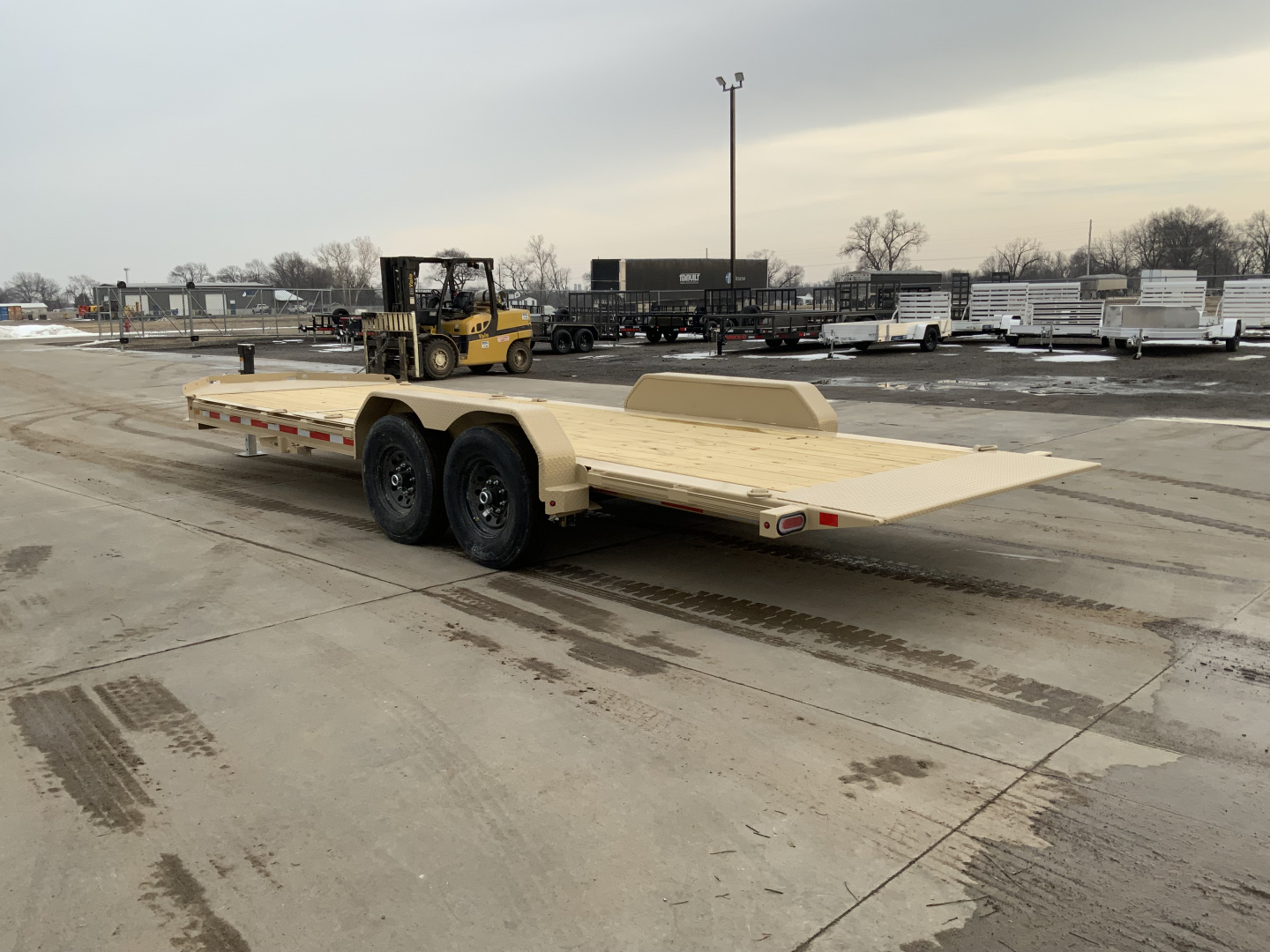 New 2026 Diamond C HDT 207 22 X 82 Tilt Trailer